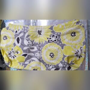 Thirty-one Interchangeable Skirt Cover